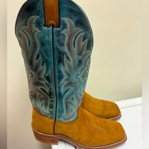 Cowgirl Boots - Boot Barn